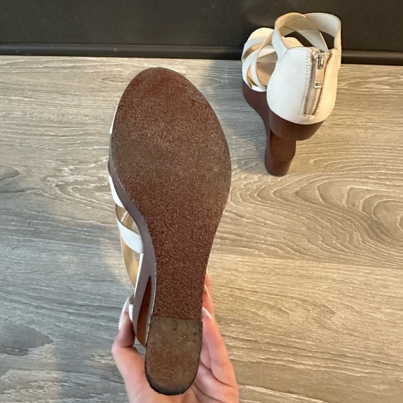 Aldo Wooden Wedge Heels - Picture 5 of 6